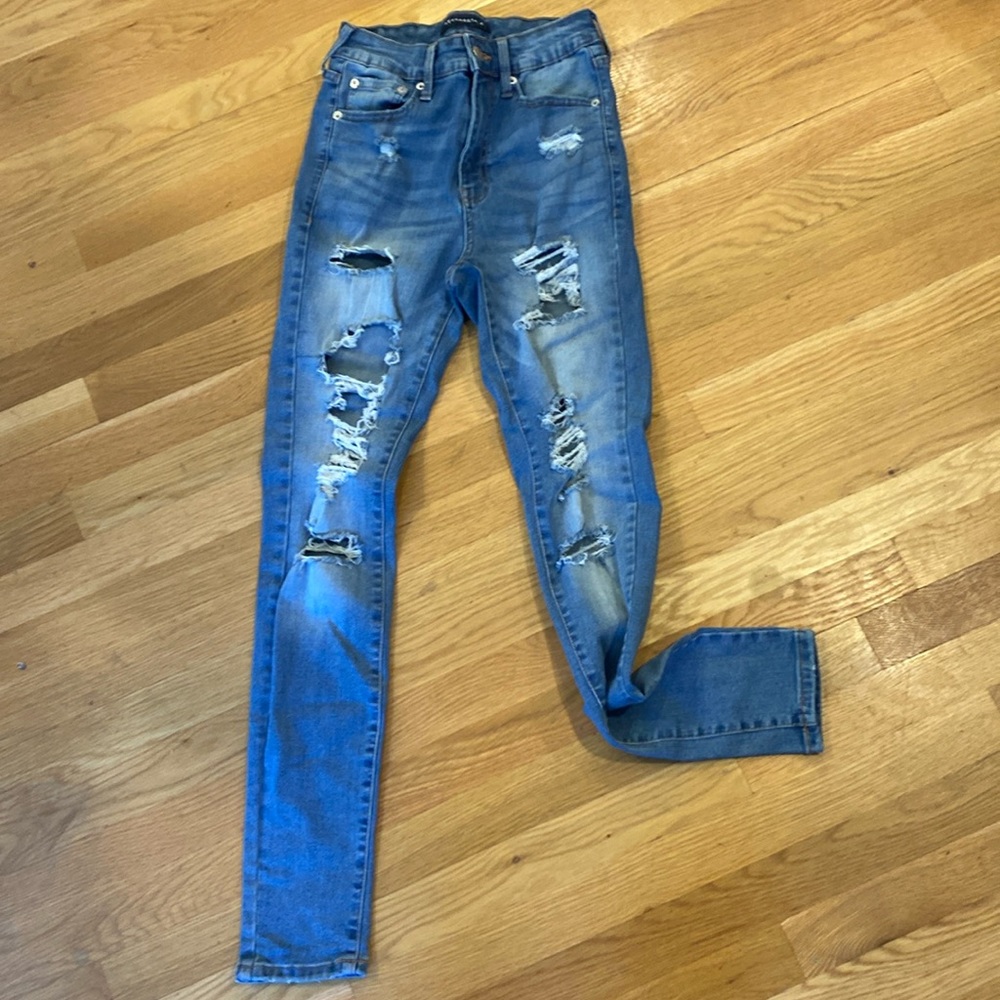 Beautiful and cool comfy Aeropostale Jeans.